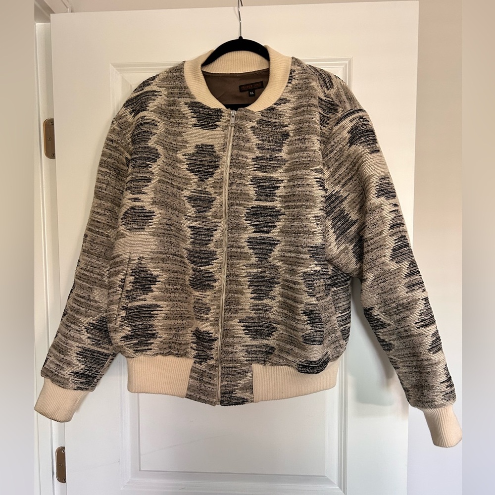 Men’s Textured Kintted Bomber Jacket